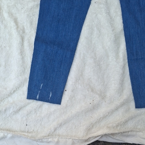 Denizen from Levi's Medium Indigo Skinny Jeans with Distressed Details - Picture 9 of 10